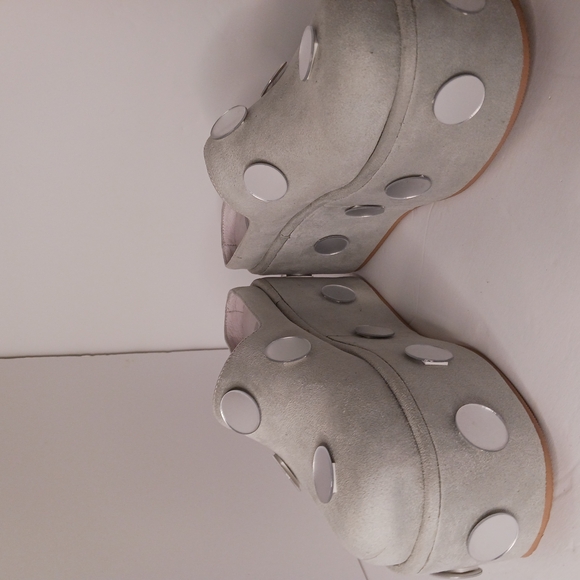 Chic Gray Platform Mules with Silver Accents - Picture 5 of 5